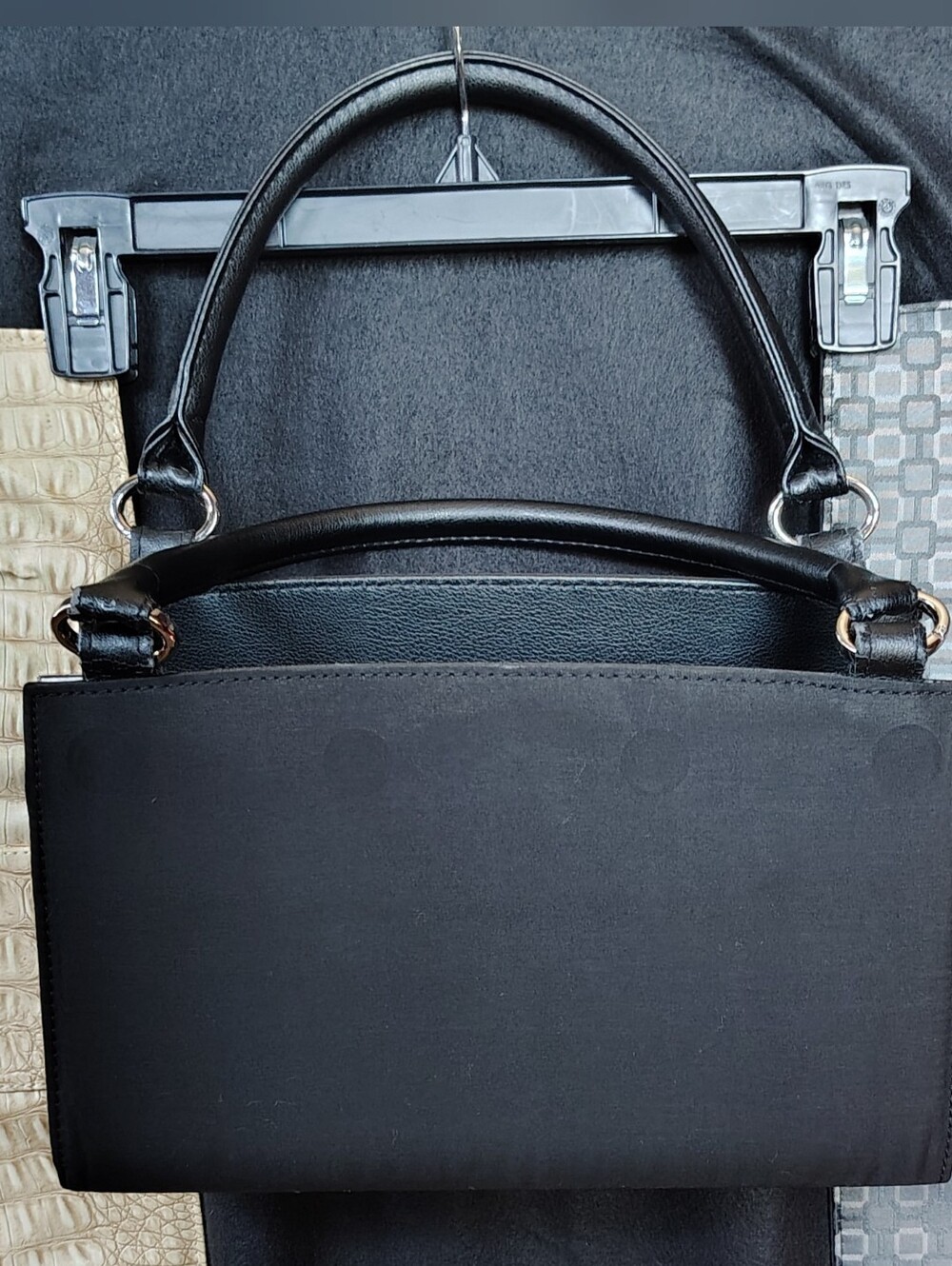 Miche Classic Black Base With Multiple Colorful Magnetic Shells